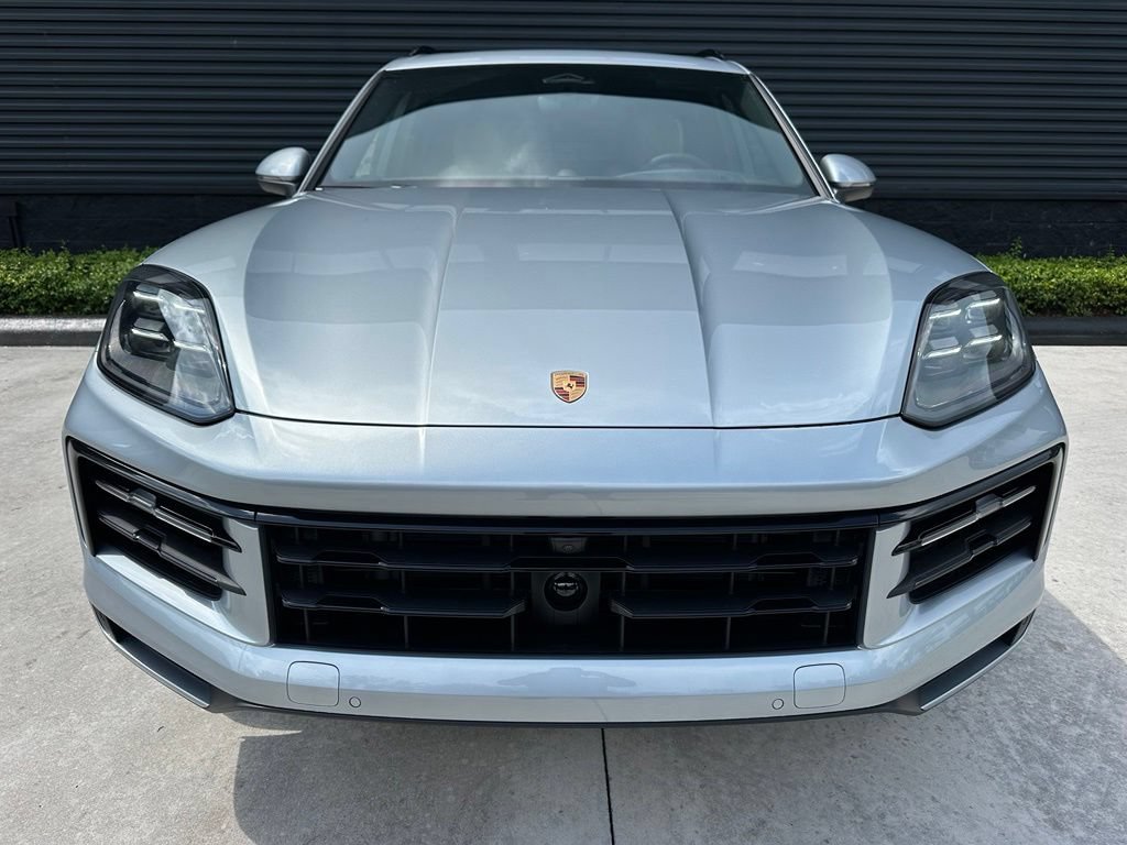 Used 2026 Porsche Cayenne E-Hybrid AWD/4WD image 8