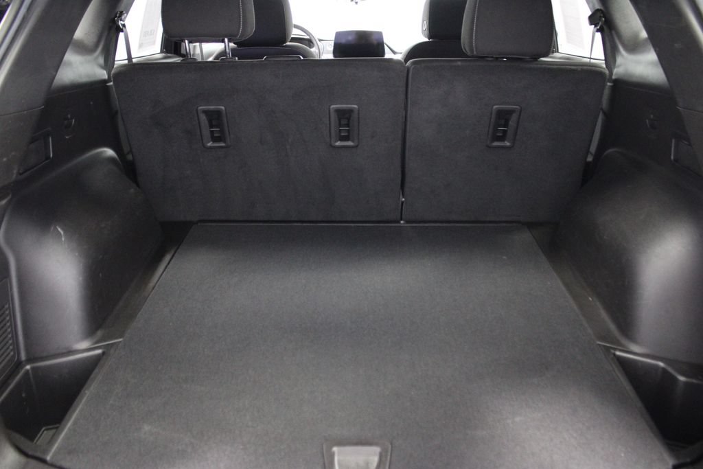 Used 2024 Chevrolet Blazer LT w/ Driver Confidence Package FWD image 16