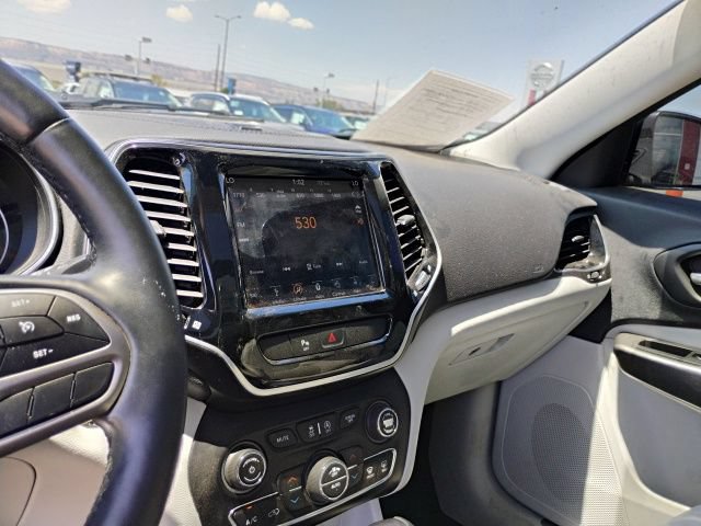 Used 2019 Jeep Cherokee Limited w/ Trailer Tow Group AWD/4WD image 19
