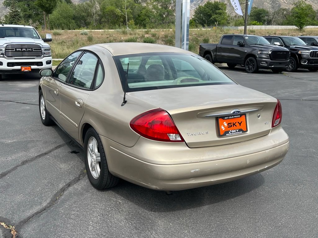 Used 2000 Ford Taurus SEL FWD image 10