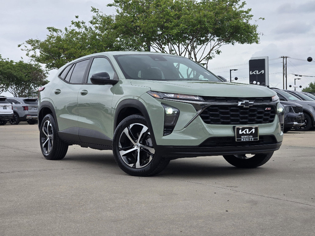 Used 2024 Chevrolet Trax RS w/ Driver Confidence Package image 32