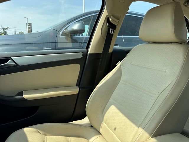 Used 2013 Volkswagen Jetta SE FWD image 20