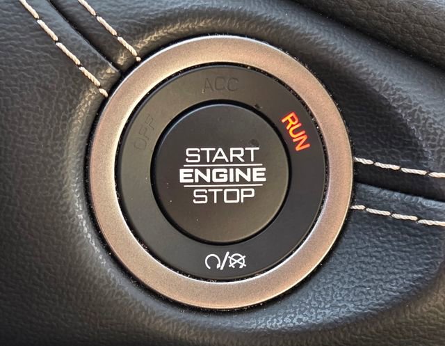 Used 2021 Dodge Durango SXT image 23