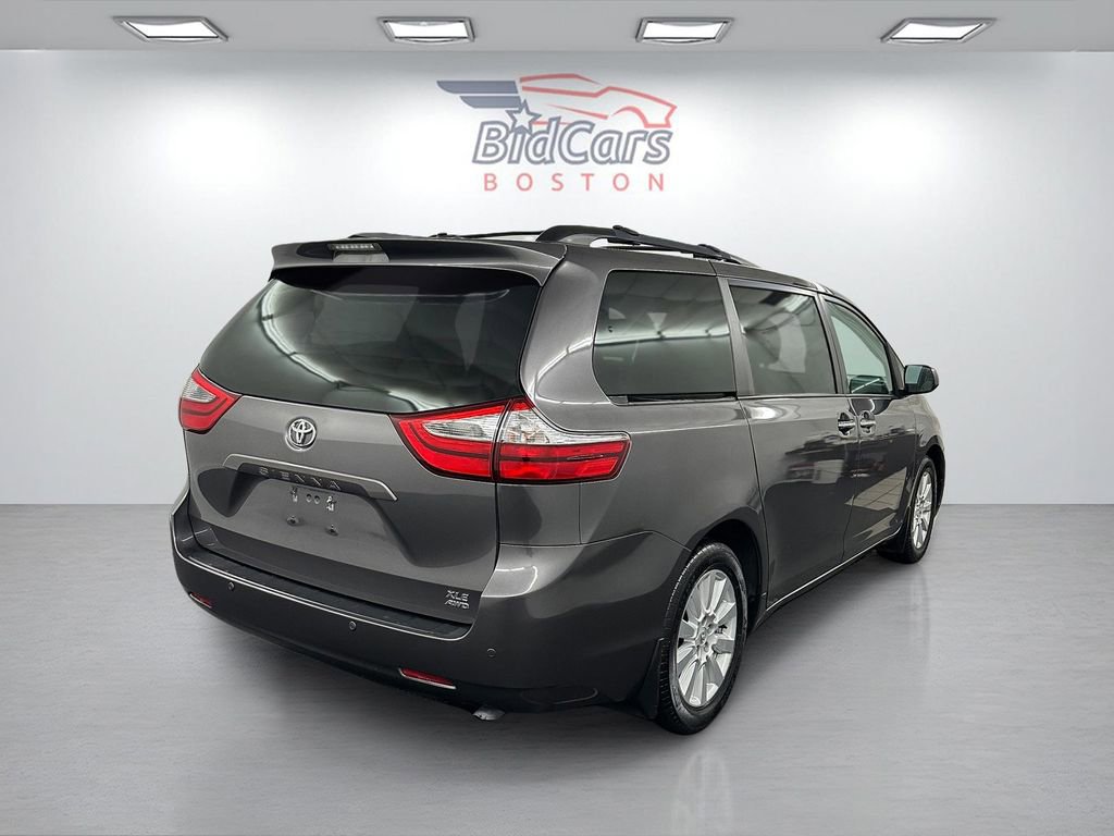 Used 2017 Toyota Sienna XLE Premium w/ Outdoor Package AWD/4WD image 3