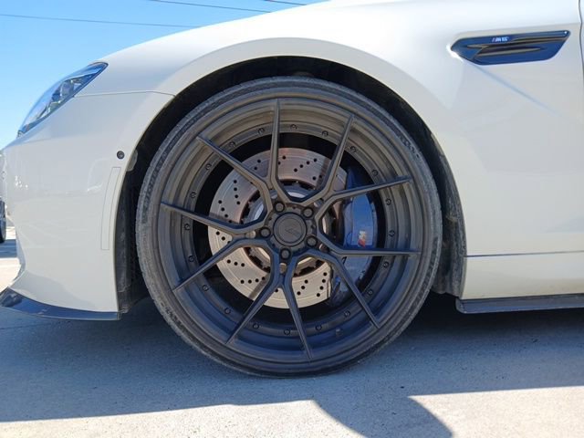 Used 2015 BMW M6 Coupe image 5