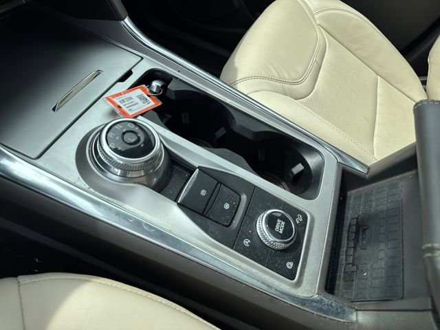 Used 2023 Ford Explorer Platinum w/ Premium Technology Package image 24