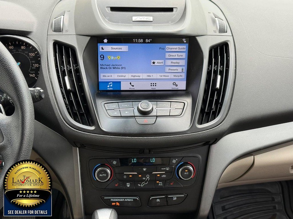 Used 2017 Ford Escape SE w/ Equipment Group 201A FWD image 18
