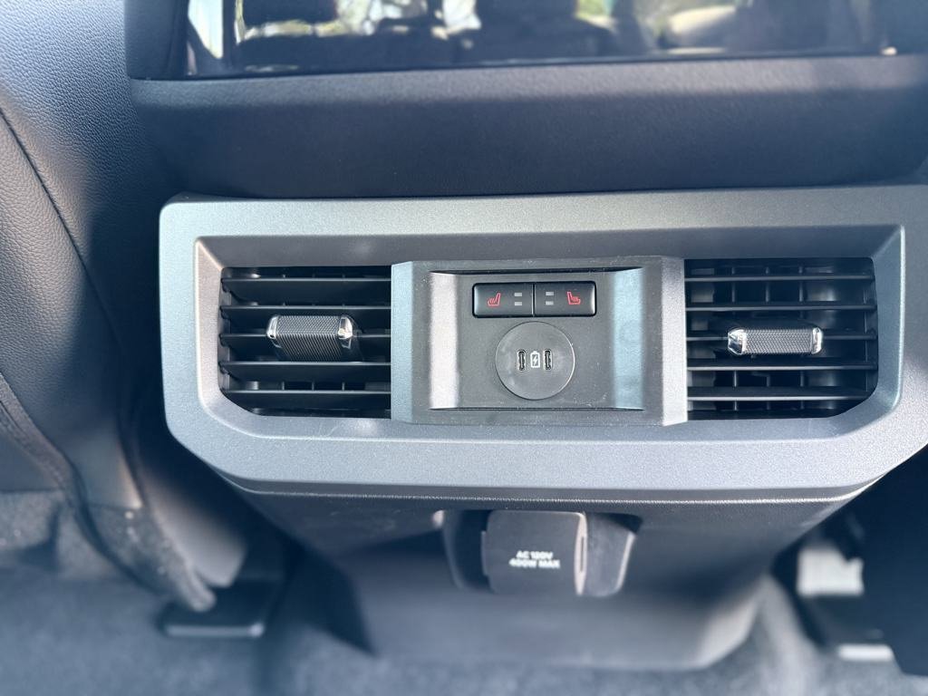 New 2025 Ford F250 Lariat w/ Lariat Ultimate Package image 23