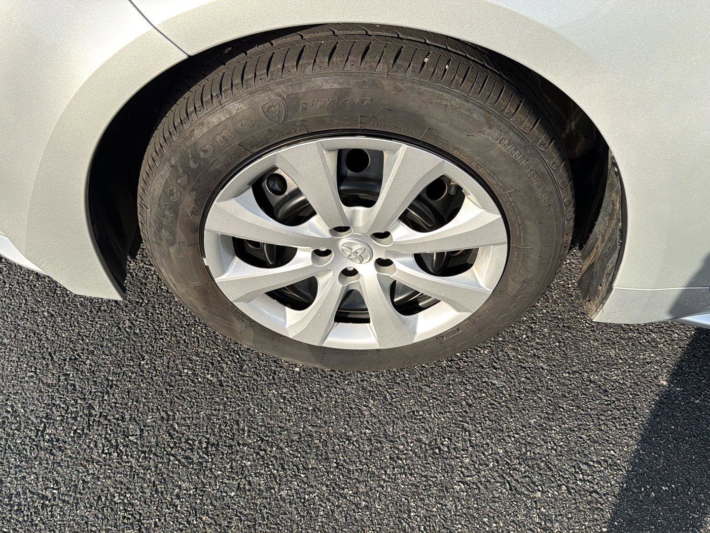 Certified 2024 Toyota Corolla LE image 34