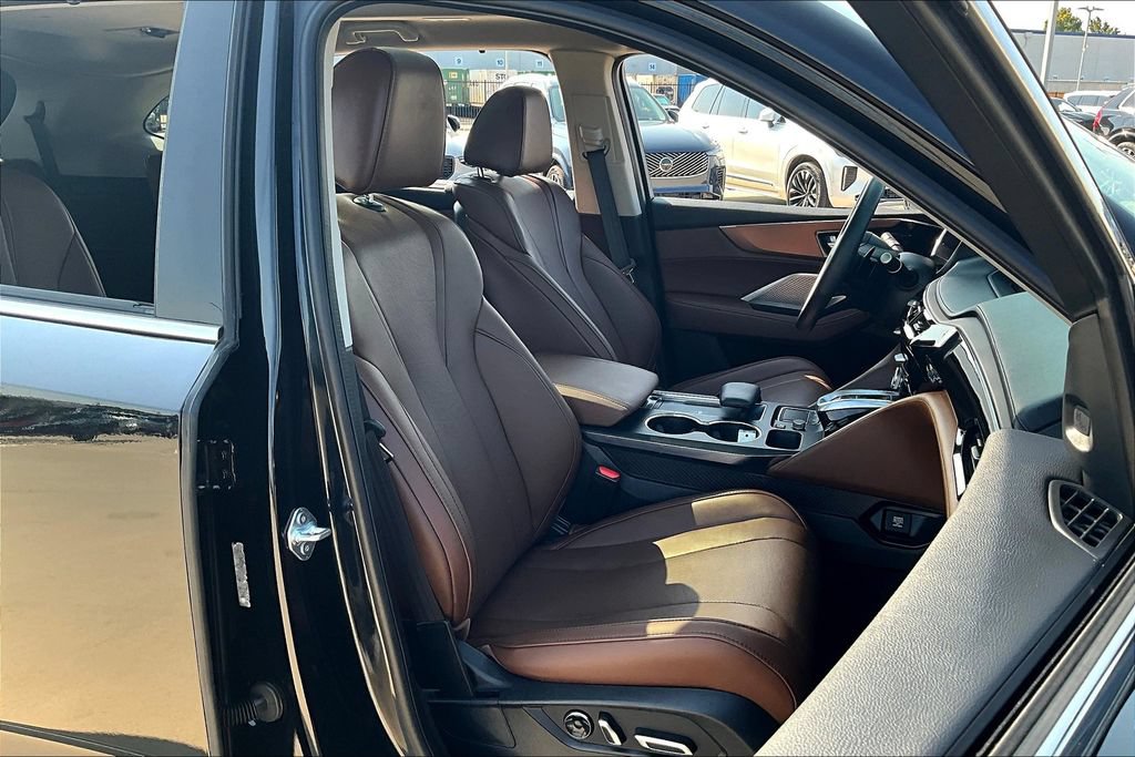 Used 2024 Acura MDX SH-AWD w/ Technology Package image 9