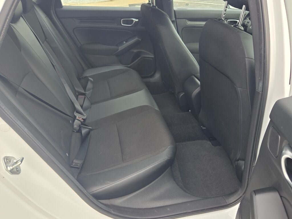 Used 2023 Honda Civic Sport image 7