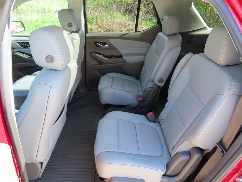Used 2019 Chevrolet Traverse LT w/ LT Premium Package AWD/4WD image 29