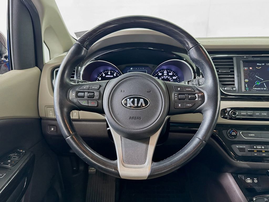 Used 2016 Kia Sedona SX Limited FWD image 11