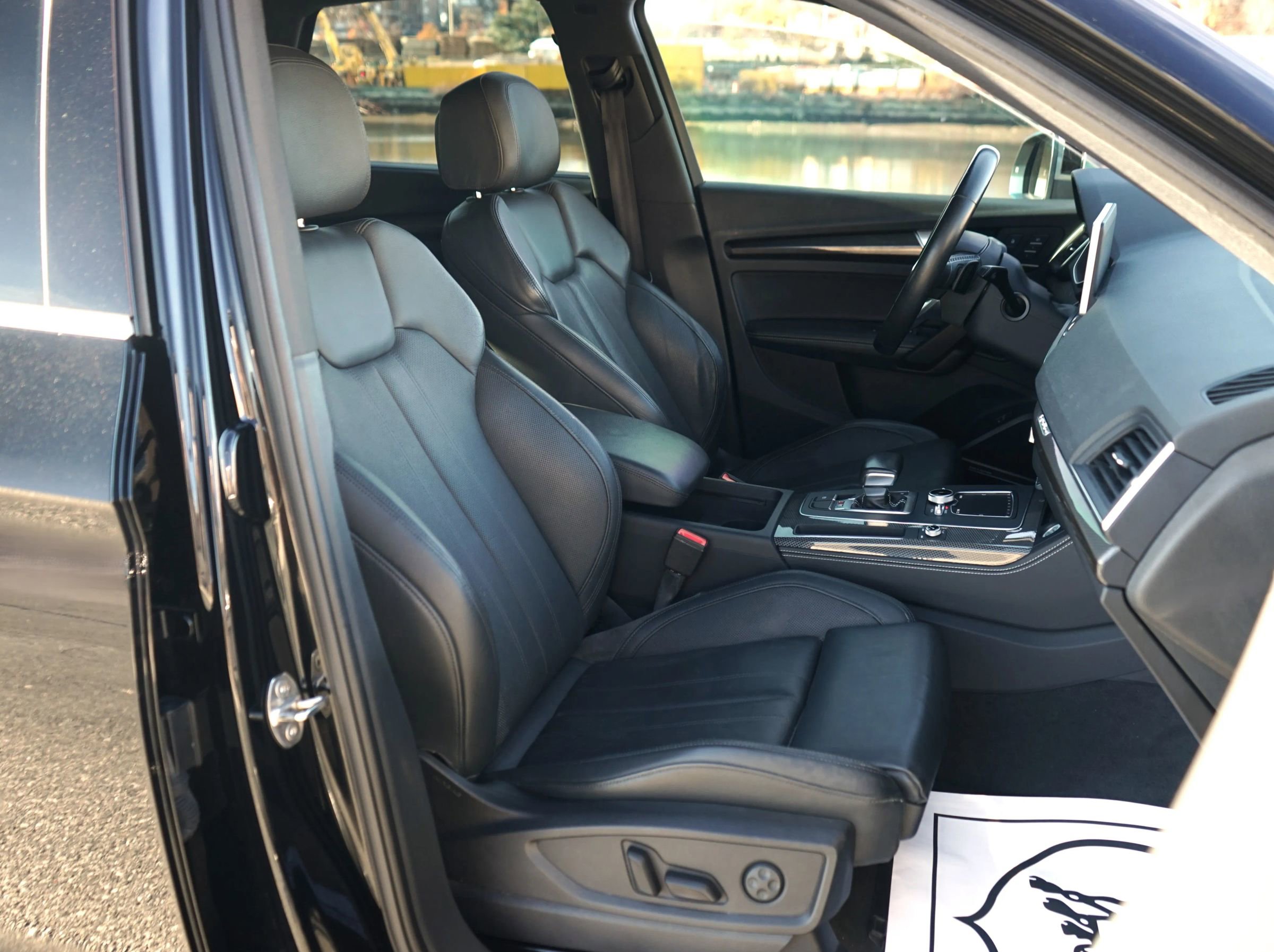 Used 2018 Audi SQ5 Premium Plus image 35