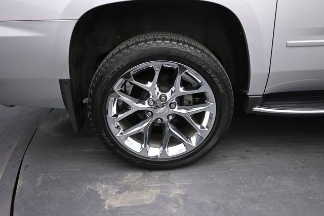 Used 2019 Chevrolet Suburban Premier AWD/4WD image 40