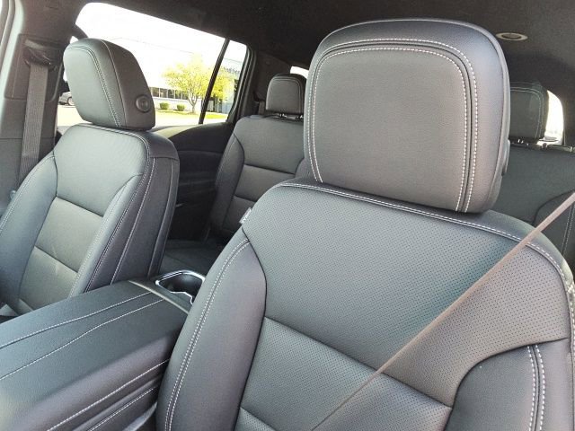New 2026 Chevrolet Traverse LT w/ Driver Confidence Package image 20