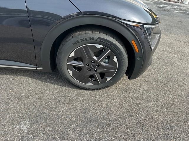 New 2025 Kia EV6 Light w/ Light LR Technology Package image 22