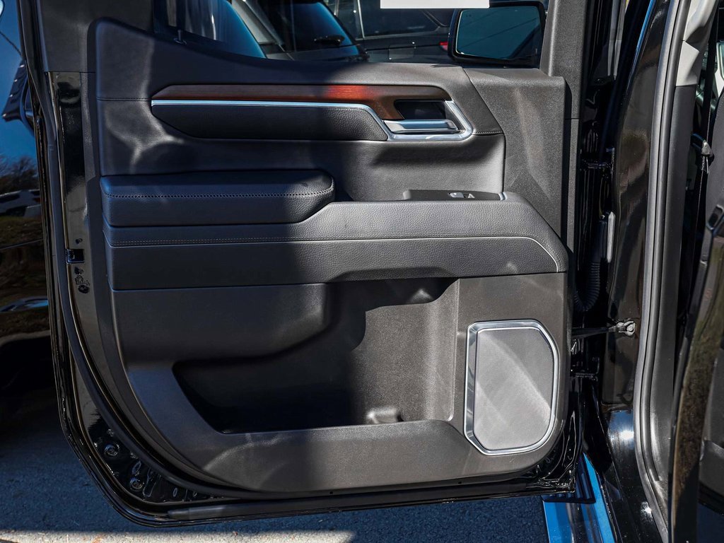 Used 2025 GMC Sierra 1500 Denali image 11