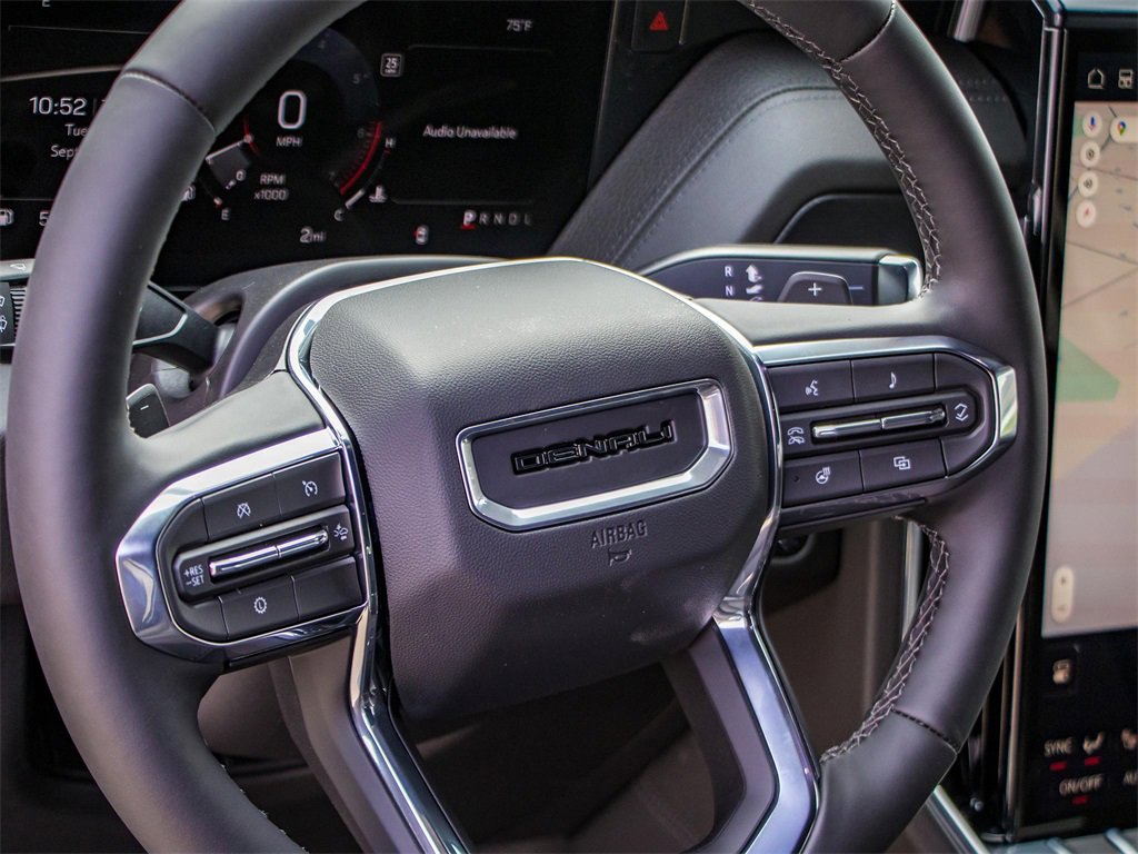 New 2025 GMC Yukon XL Denali image 28