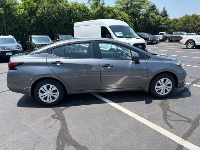 Used 2024 Nissan Versa S FWD image 8
