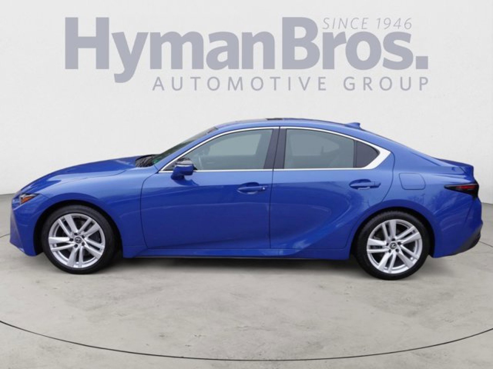 Used 2023 Lexus IS 300 w/ Comfort Package image 2