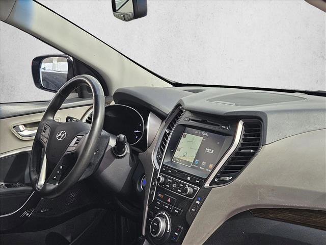 Used 2017 Hyundai Santa Fe Sport w/ Cargo Package FWD image 9