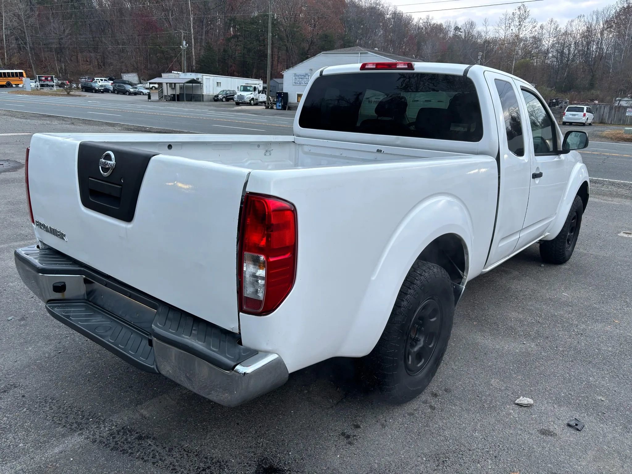 Used 2012 Nissan Frontier S w/ S Preferred Pkg image 9