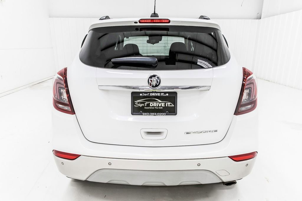 Used 2021 Buick Encore Preferred w/ Safety Package II FWD image 6