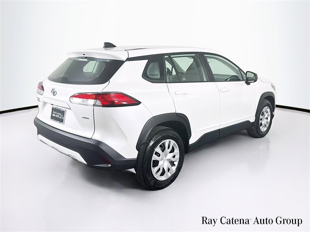 Used 2023 Toyota Corolla Cross L image 7
