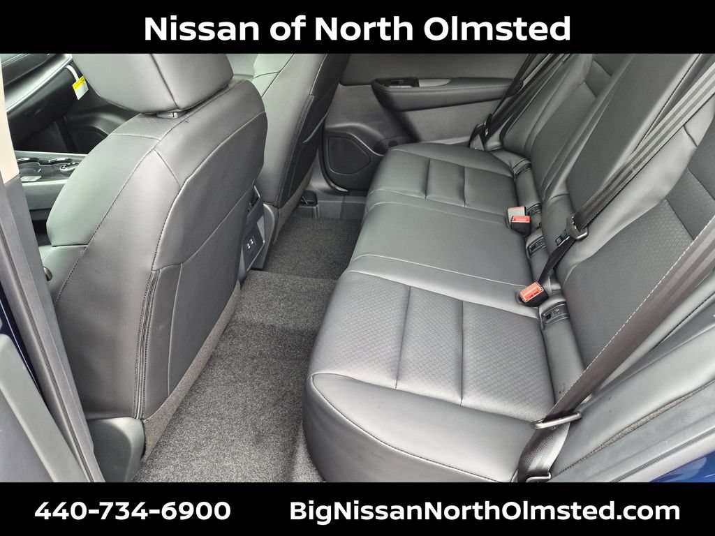 New 2026 Nissan Rogue Dark Armor AWD/4WD image 18
