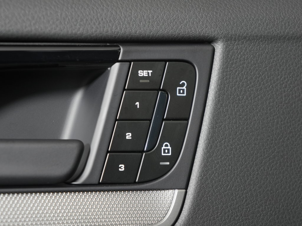 New 2026 Porsche Cayenne S AWD/4WD image 16