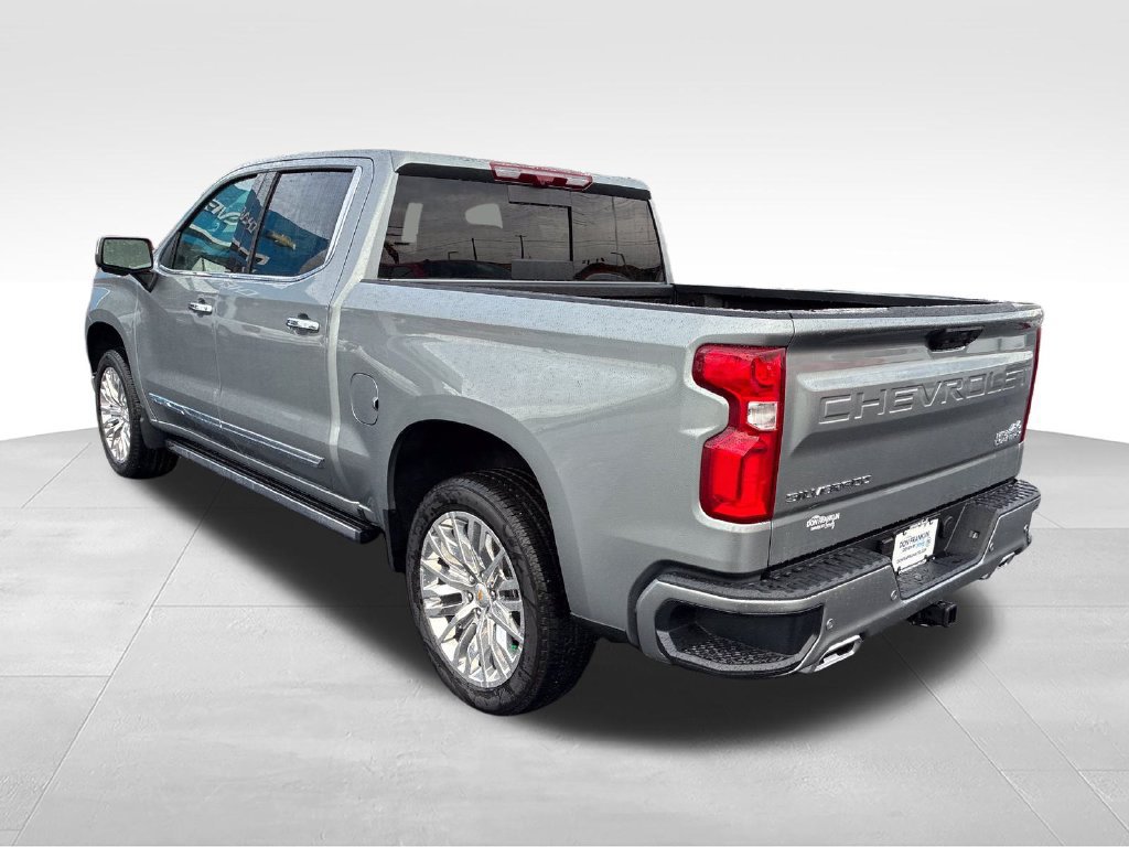 New 2026 Chevrolet Silverado 1500 High Country w/ Technology Package AWD/4WD image 3