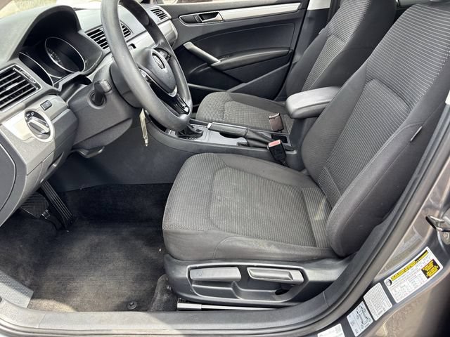 Used 2017 Volkswagen Passat 1.8T S FWD image 19