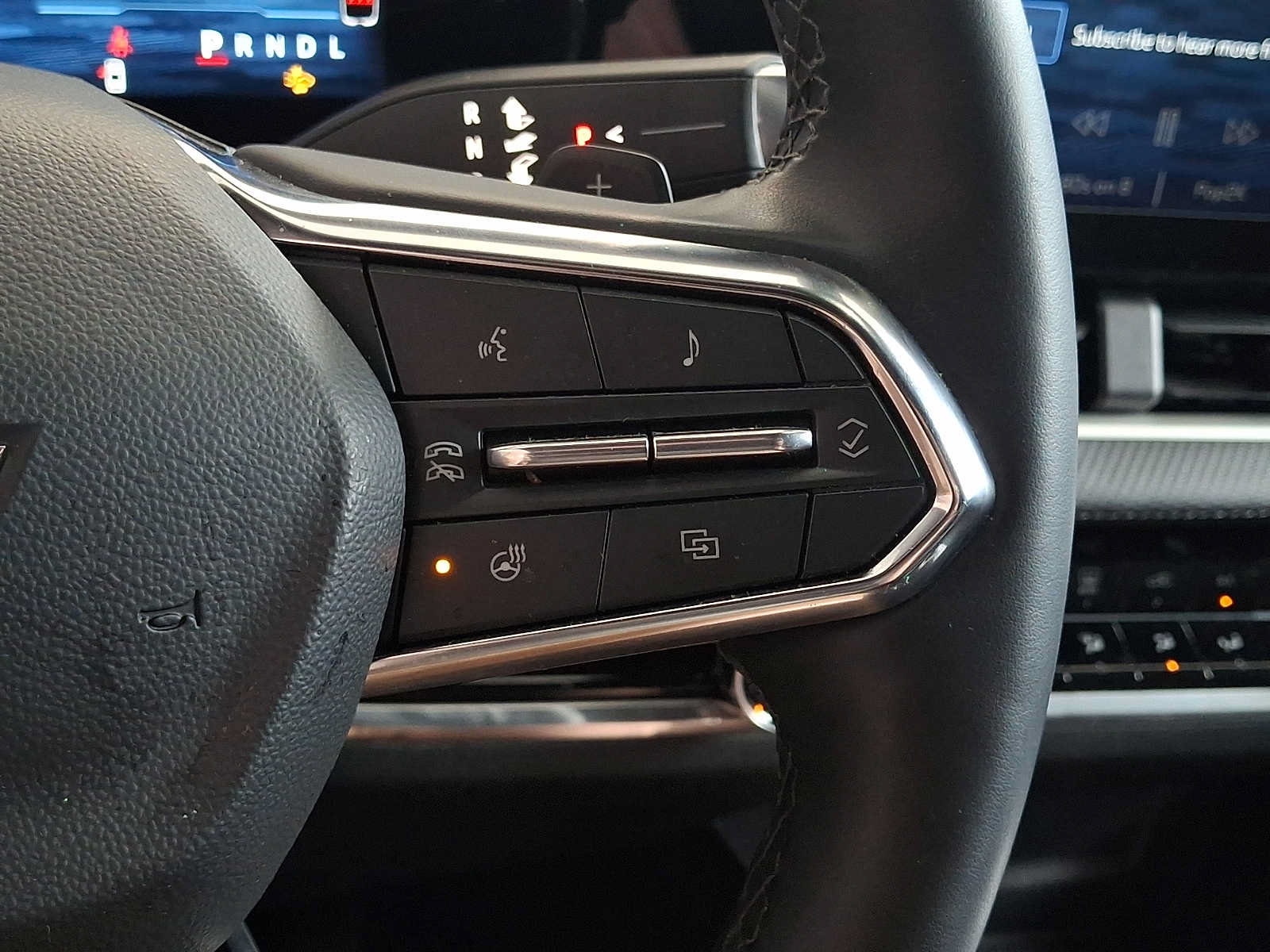 Used 2026 Chevrolet Equinox LT AWD/4WD image 22