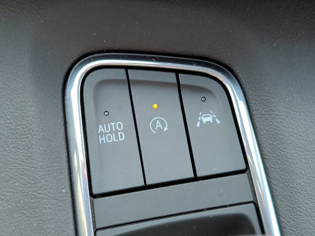 Used 2023 Cadillac Escalade Premium Luxury AWD/4WD image 44