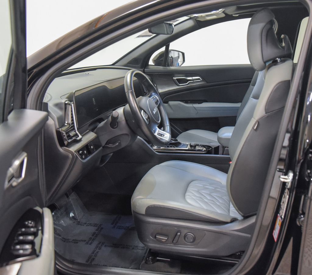 Used 2024 Kia Sportage X-Line w/ X-Line Premium Package image 2