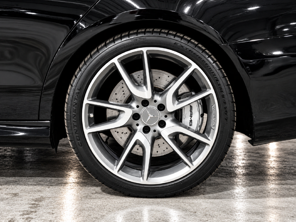 Used 2019 Mercedes-Benz E 53 AMG 4MATIC Sedan w/ Parking Assistance Package image 10