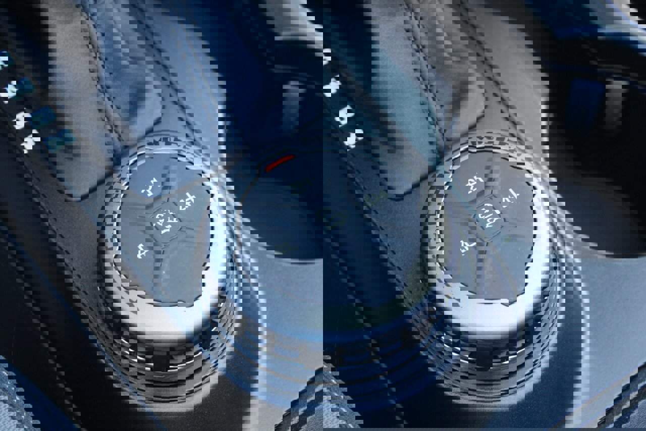 Used 2023 Ford Bronco Outer Banks image 9