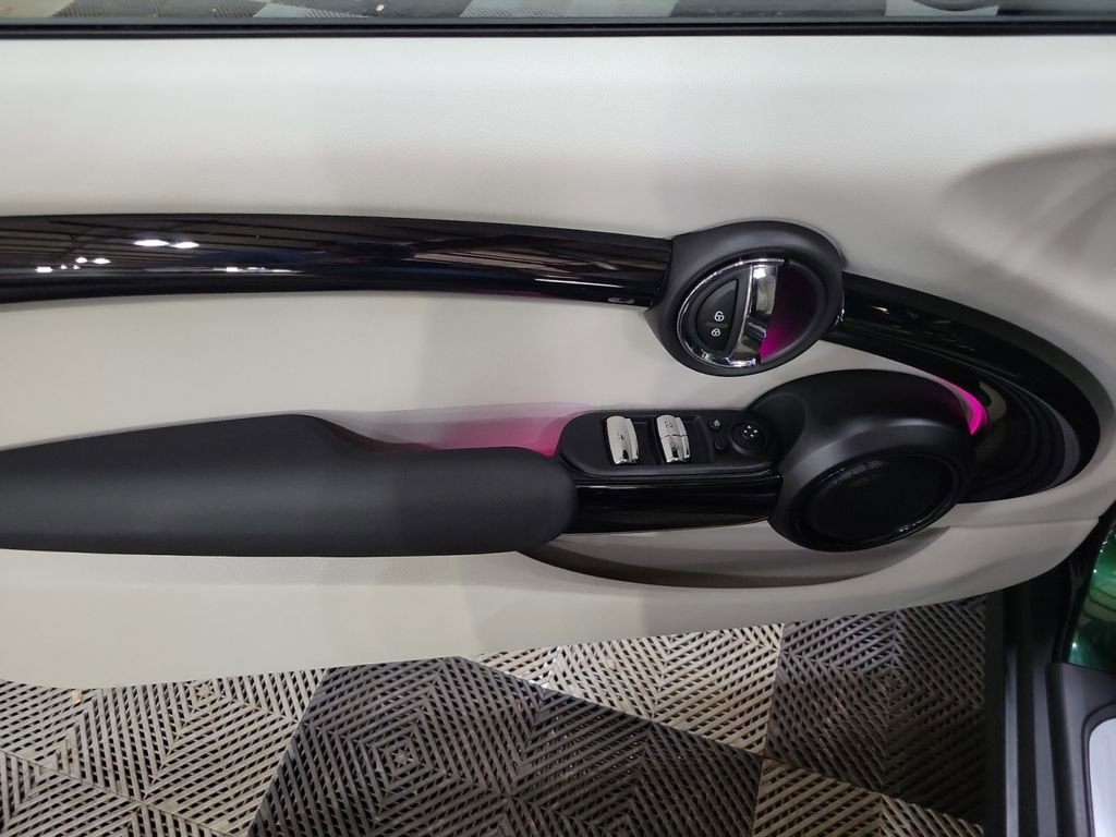 Used 2017 MINI Cooper S FWD image 14