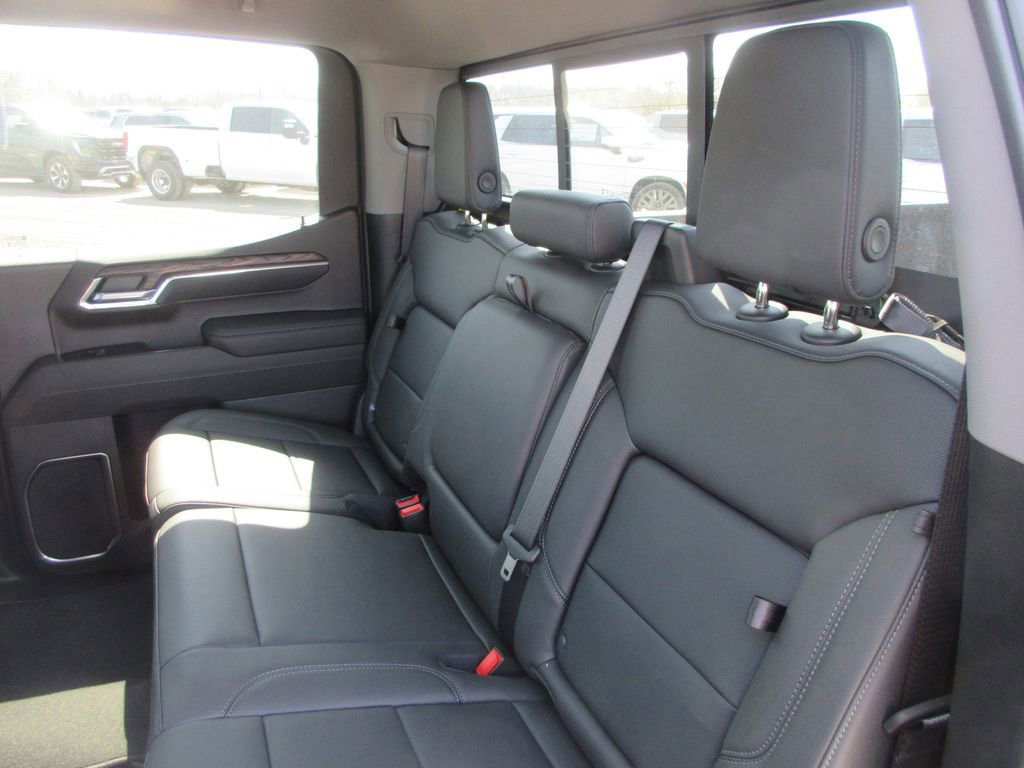 New 2026 GMC Sierra 1500 SLT image 13