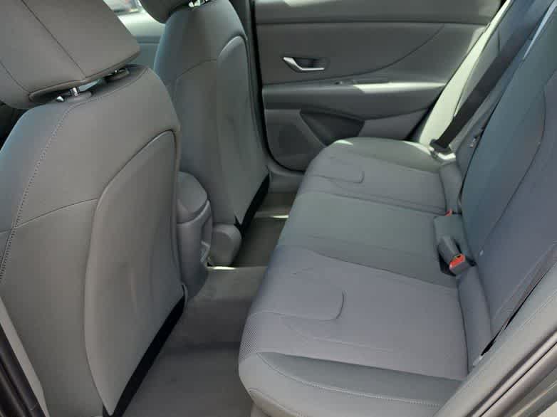 New 2026 Hyundai Elantra SE FWD image 20