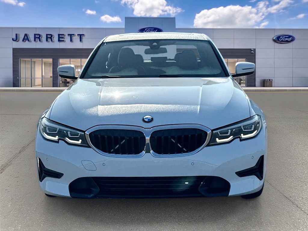 Used 2022 BMW 330i Sedan w/ Premium Package RWD image 2