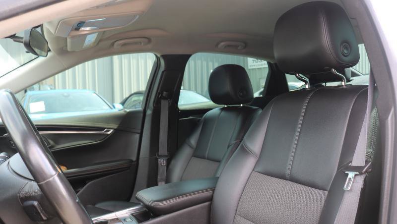 Used 2015 Chevrolet Impala LT FWD image 8