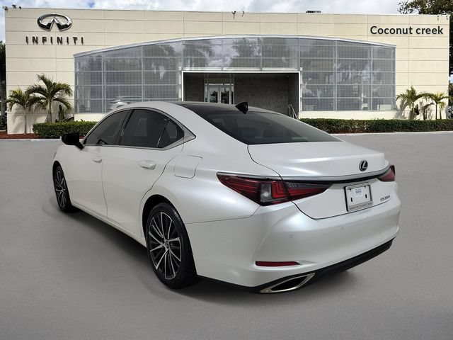 Used 2024 Lexus ES 350 w/ Premium Package FWD image 3