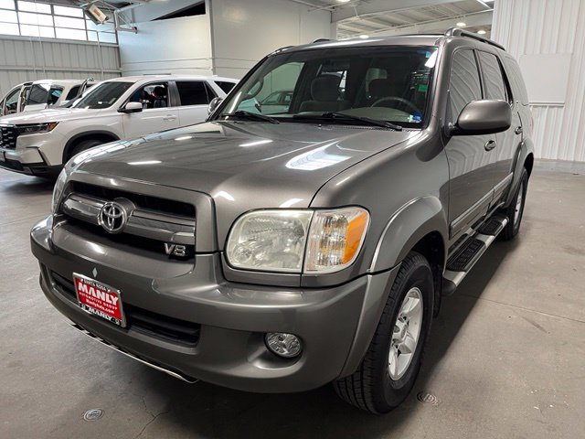Used 2005 Toyota Sequoia SR5 RWD image 7