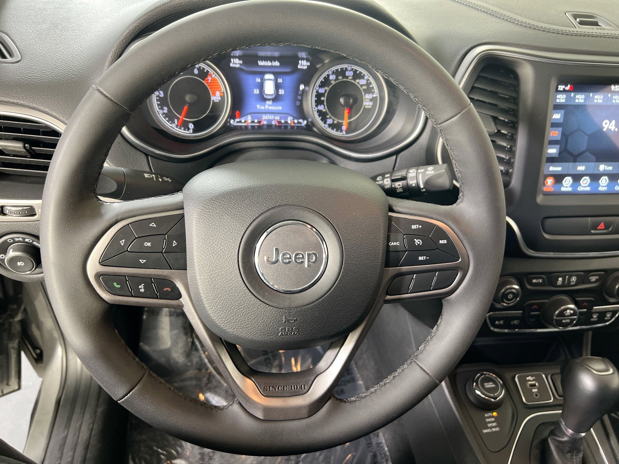 Used 2022 Jeep Cherokee Latitude Lux image 11