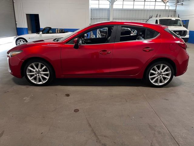 Used 2017 MAZDA MAZDA3 Touring FWD image 6