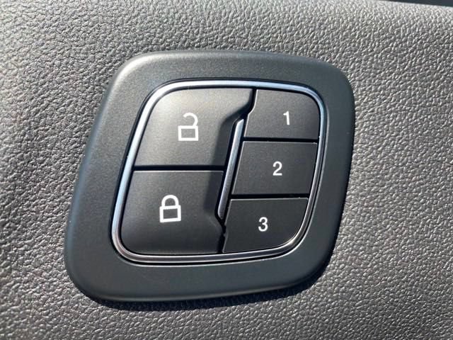 Used 2024 Ford Escape ST-Line Select w/ Tech Pack #2 AWD/4WD image 33