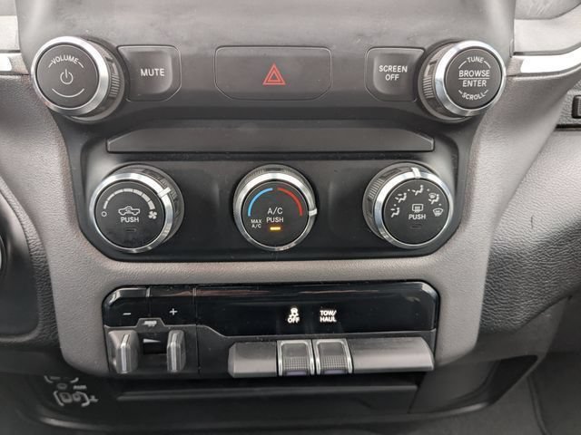 Used 2024 RAM 2500 Big Horn AWD/4WD image 3