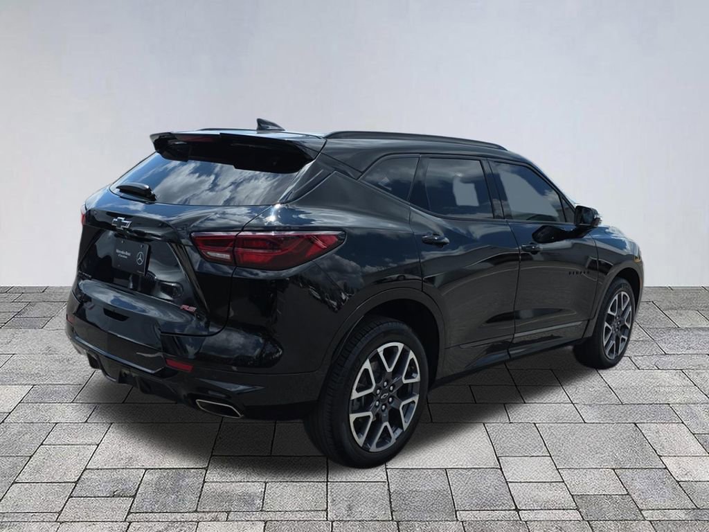 Used 2023 Chevrolet Blazer RS FWD image 7